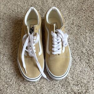 NWOT Vans